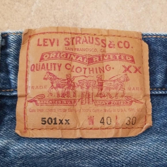 VTG/Y2K Levi's 501 Button Fly Light Jeans - Picture 5 of 8